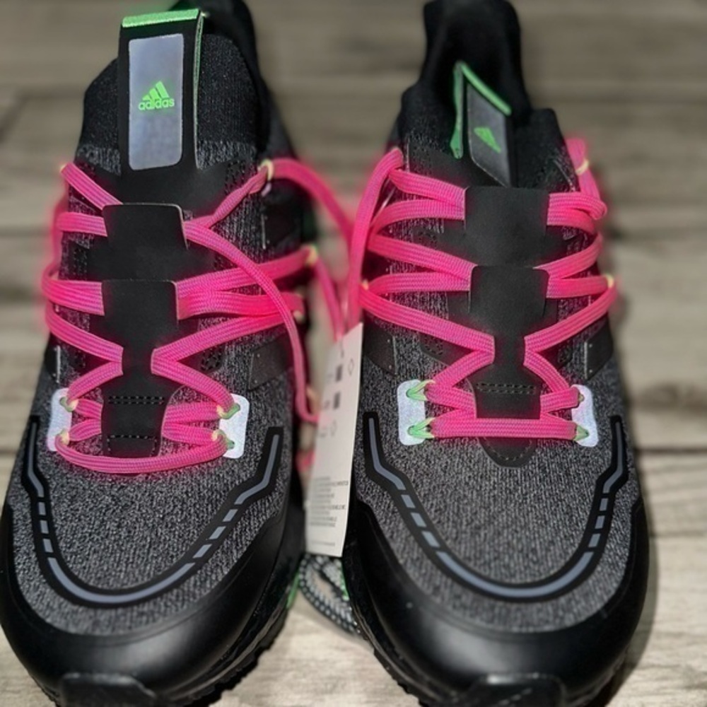 NEW Adidas Ultra Boost 20 Explorer Men Shoes, Black/Shock Lime, GZ7362, Sz 9.5